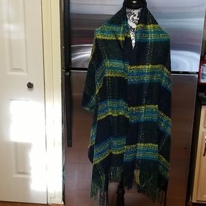 NWOT Shoulder Wrap